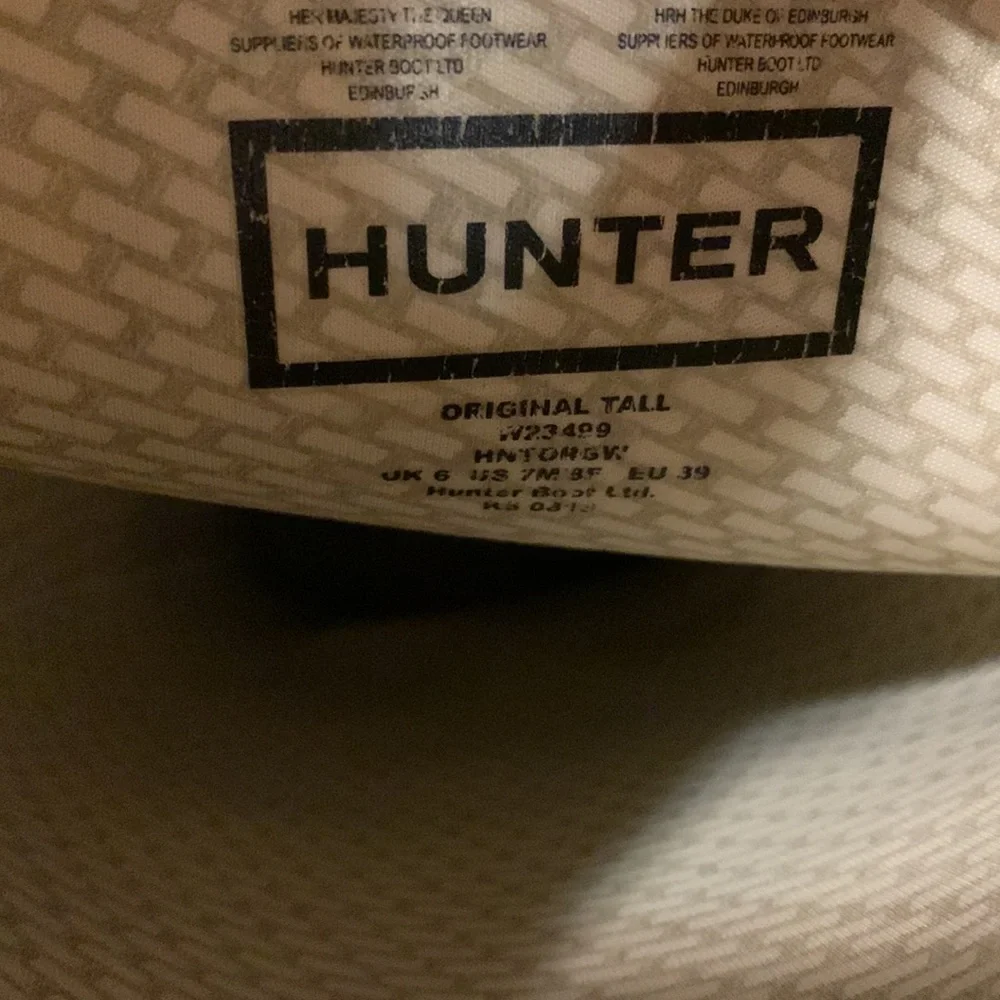 Hunter Women’s Rain Boots in Navy Size 7 - Picture 5 of 7